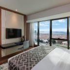 Сьюит (Люкс с видом на море - Бесплатный доступ в спа-центр), Elite World Asia Hotel