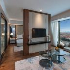 Сьюит (Люкс с видом на море - Бесплатный доступ в спа-центр), Elite World Asia Hotel