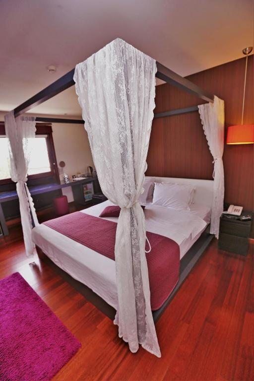 Двухместный (Улучшенный двухместный номер с 1 кроватью и видом на море) отеля Eternity Hotel, Стамбул