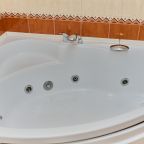 Люкс (Двухкомнатный с балконом), Отель Лотос