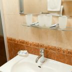 Трехместный (Двухкомнатный), Отель Лотос