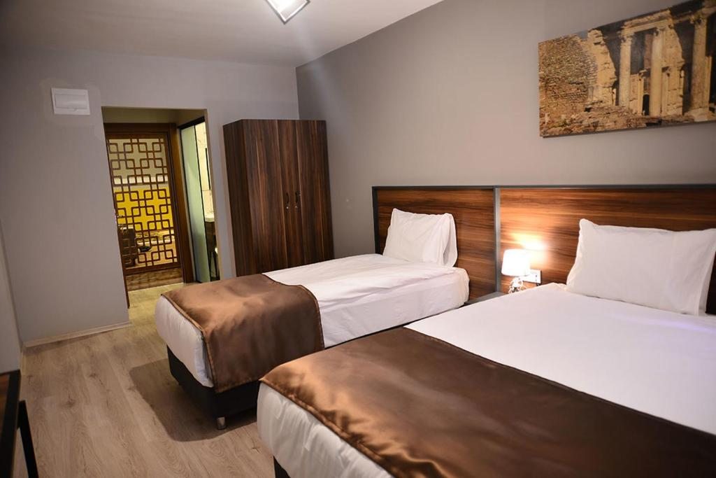 Двухместный (Двухместный номер с 2 отдельными кроватями и видом на город) отеля PRIVADO HOTELS, Анталия