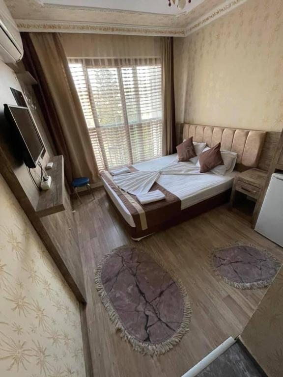 Двухместный (Бюджетный двухместный номер с 1 кроватью) отеля Özgür Hotel, Анталия