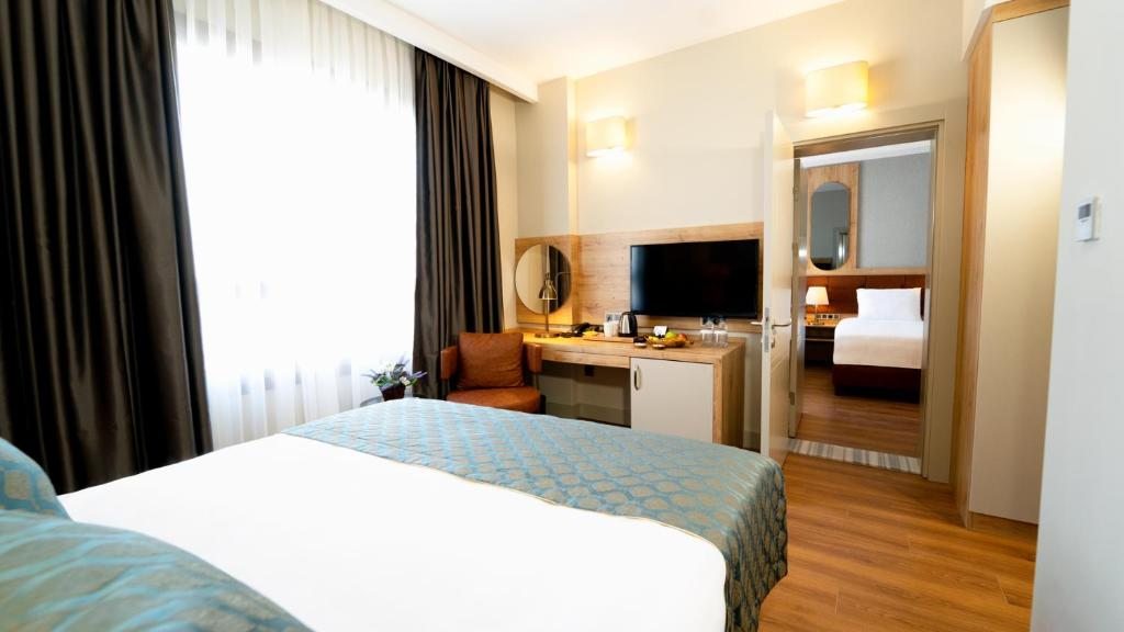 Четырехместный (Стандартный четырехместный номер) отеля Grand Sirkeci Hotel, Стамбул