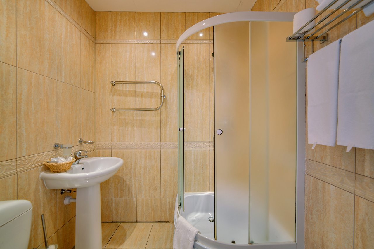 Одноэтажный коттедж с мангальной зоной на террасе