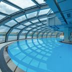 Аквацентр с 3 подогреваемыми бассейнами и саунами