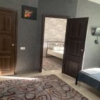 Четырехместный (Комфорт с двуспальной кроватью и двумя односпальными), Гостевой дом Штурман