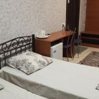 Четырехместный (Комфорт с двуспальной кроватью и двумя односпальными), Гостевой дом Штурман