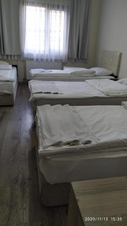 Номер (Односпальная кровать в общем номере с 4 кроватями) отеля Marpalace Hotel, Стамбул