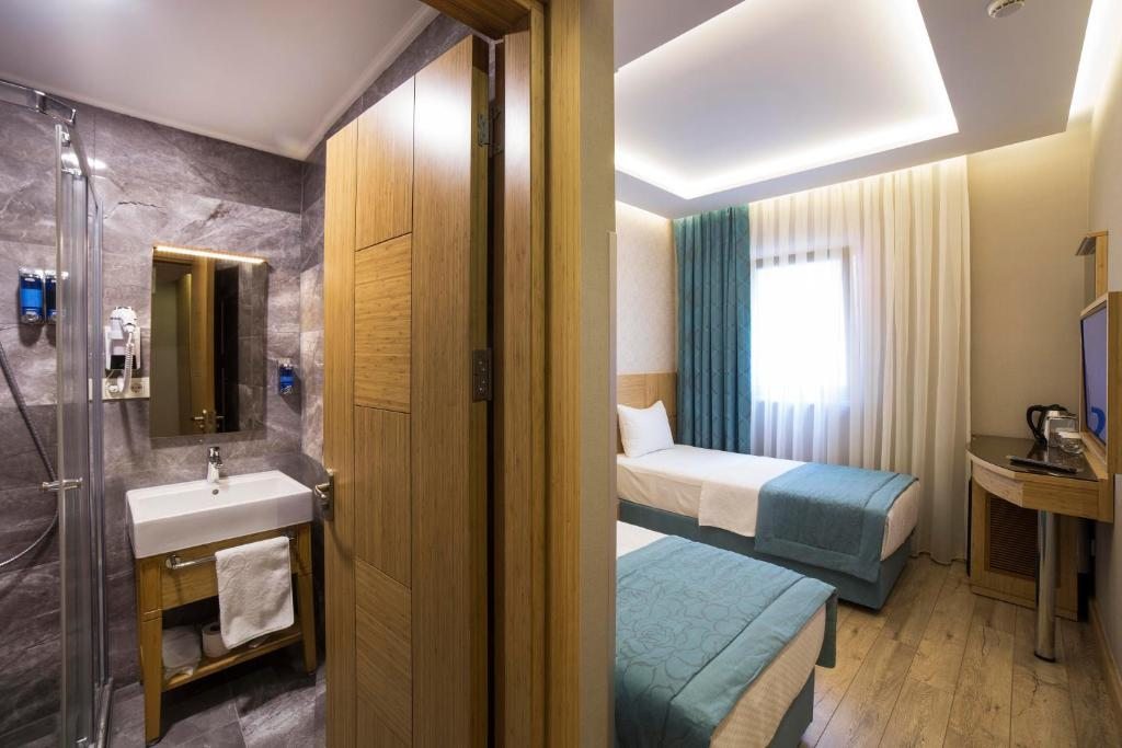 Двухместный (Стандартный двухместный номер с 1 кроватью или 2 отдельными кроватями) отеля Meretto Hotel LALELİ, Стамбул