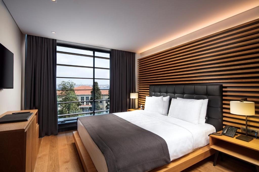 Двухместный (Двухместный номер Делюкс с 1 кроватью и боковым видом на море) отеля Metropolitan Hotels Bosphorus, Стамбул