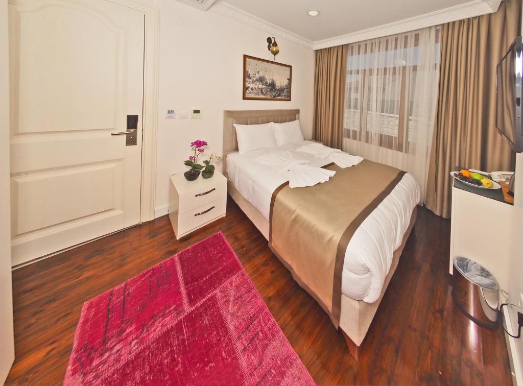 Двухместный (Двухместный номер с 1 кроватью и террасой) отеля Nusretbey Hotel, Стамбул