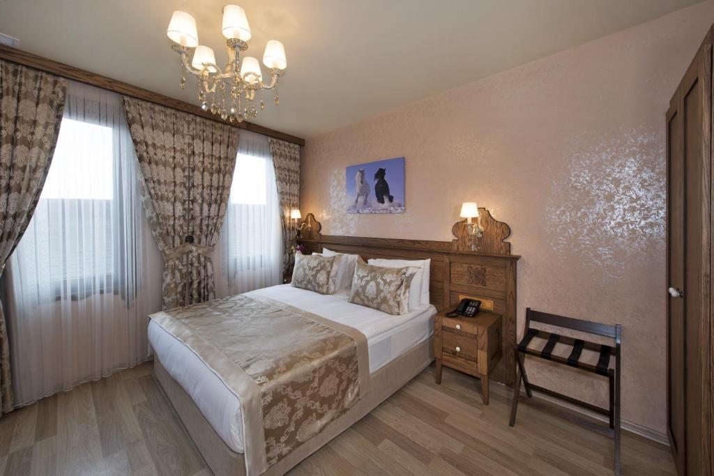 Двухместный (Стандартный двухместный номер с 1 кроватью) отеля Perapolis Hotel, Стамбул