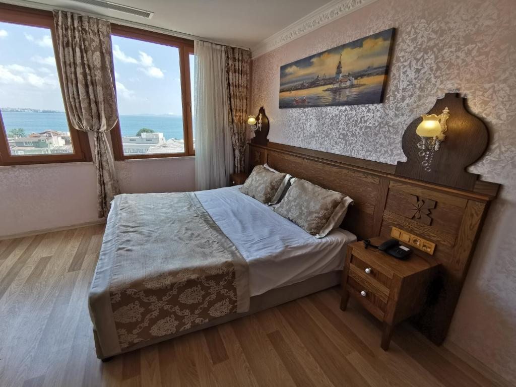 Двухместный (Двухместный номер с 1 кроватью, вид на море) отеля Perapolis Hotel, Стамбул