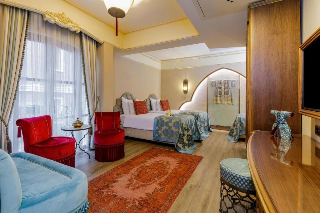 Трехместный (Трехместный номер Делюкс) отеля Romance Istanbul Hotel Boutique Class, Стамбул