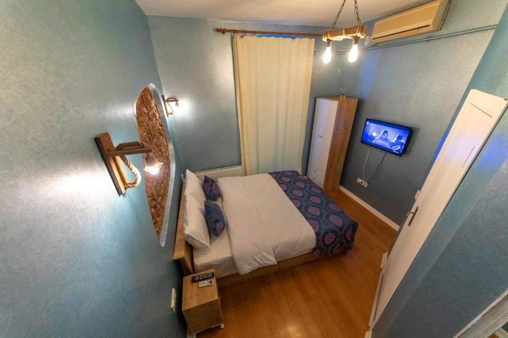 Двухместный (Номер с кроватью размера «king-size» и балконом), ROYAL TAKSIM SUITES