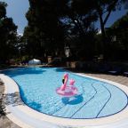 Открытый плавательный бассейн, Санаторий Сосновая роща