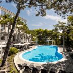 Открытый плавательный бассейн, Санаторий Сосновая роща