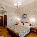 De Luxe (1), Санаторий Сосновая роща