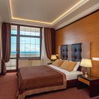 Сьюит (3), Санаторий Сосновая роща