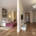 Сьюит (2), Санаторий Сосновая роща