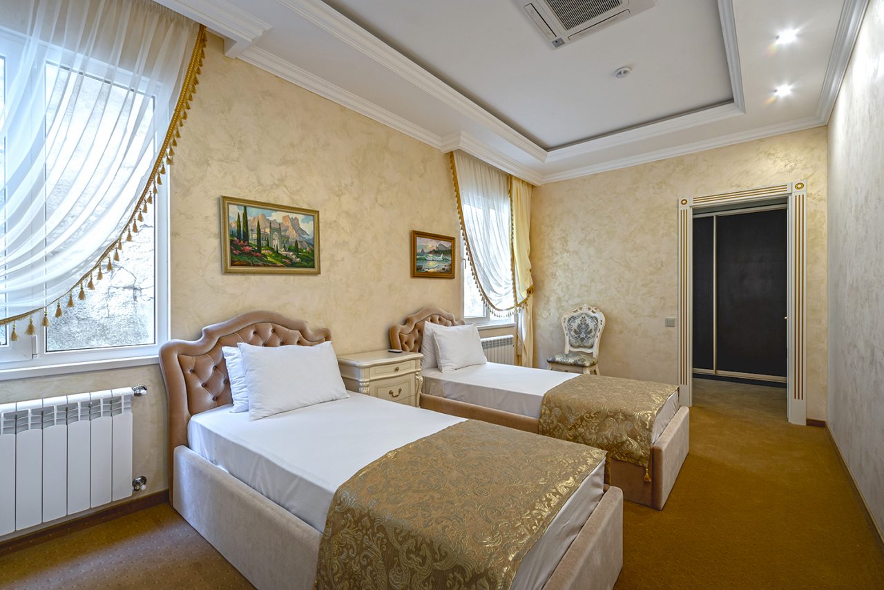 Вилла (Диана), Санаторий Сосновая роща