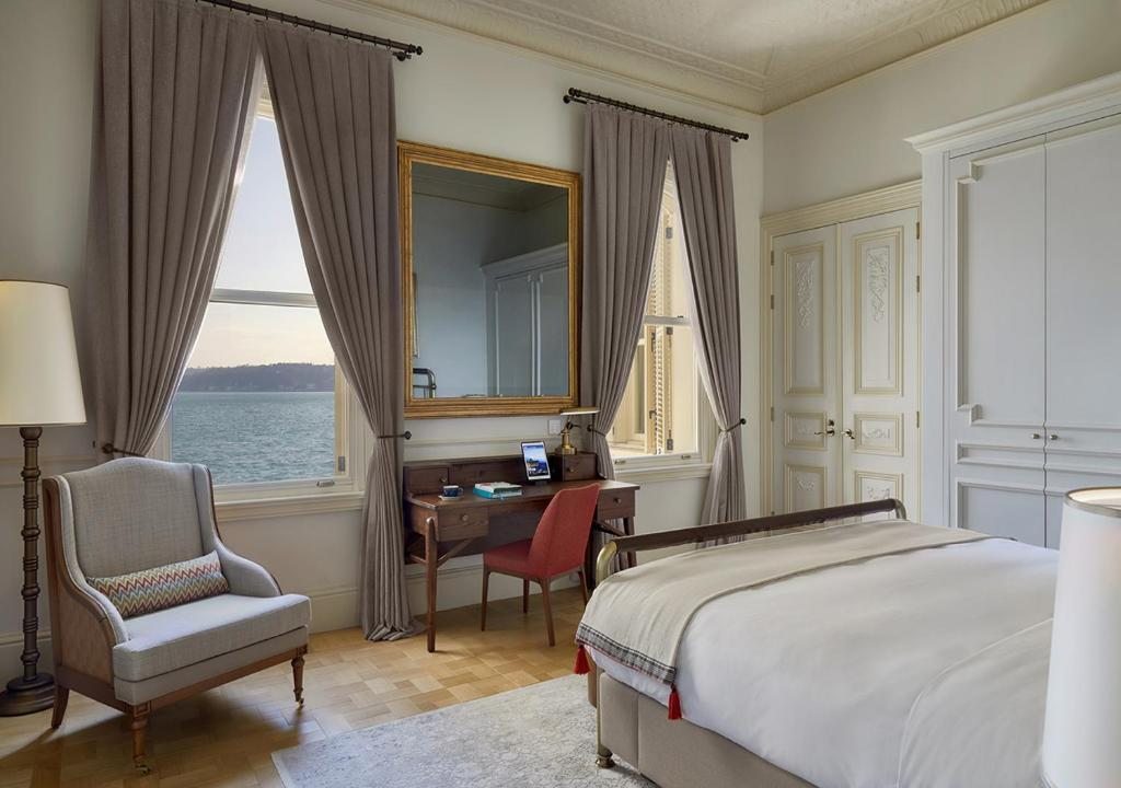 Сьюит (Люкс с кроватью размера «king-size» и видом на Босфор) отеля Six Senses Kocatas Mansions, Стамбул