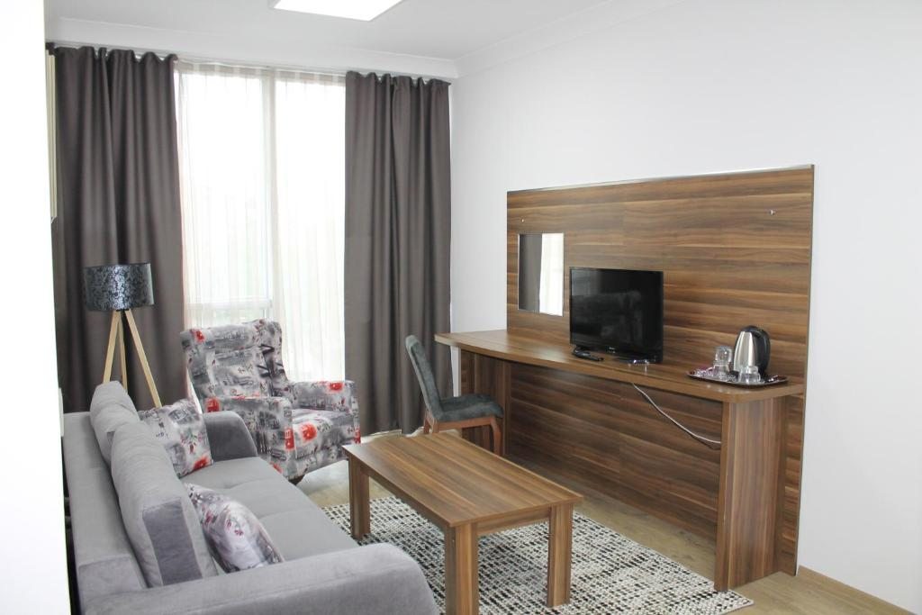 Сьюит (Стандартный двухместный люкс с 1 кроватью), Skyport Istanbul Hotel