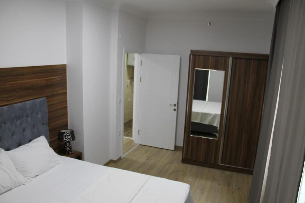 Сьюит (Стандартный двухместный люкс с 1 кроватью), Skyport Istanbul Hotel