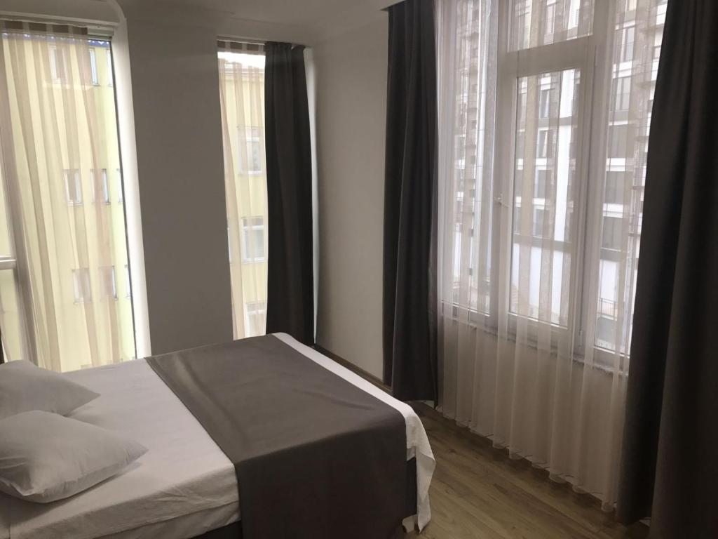 Сьюит (Стандартный двухместный люкс с 1 кроватью), Skyport Istanbul Hotel