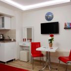 Студио (Улучшенный номер-студио (для 3 взрослых)), Taksim Istiklal Suites