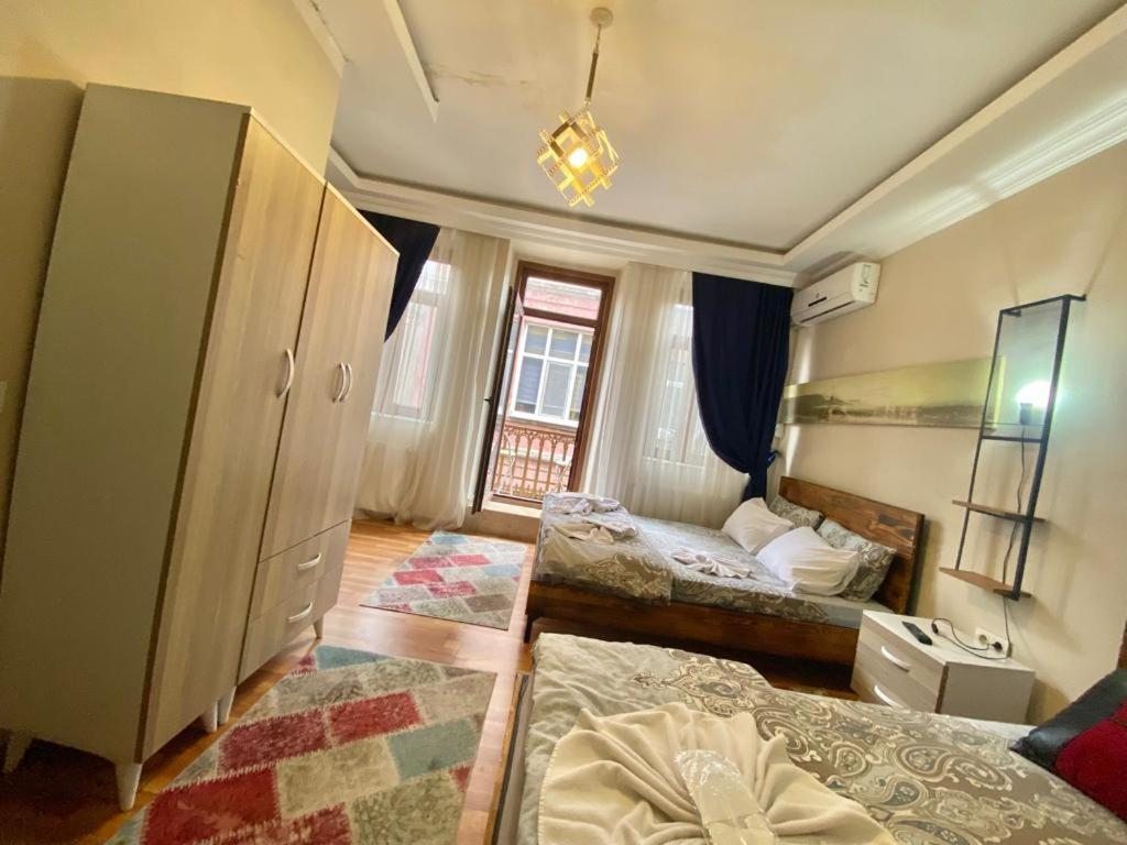 Четырехместный (Улучшенный четырехместный номер), Taksim Pandora residence