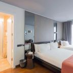 Апартаменты (Два смежных номера с кухней - 5 человек), Terrace Suites Istanbul