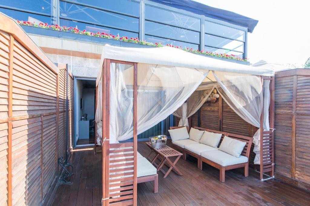 Семейный (Семейный номер с террасой и видом на море), Terrace Suites Istanbul