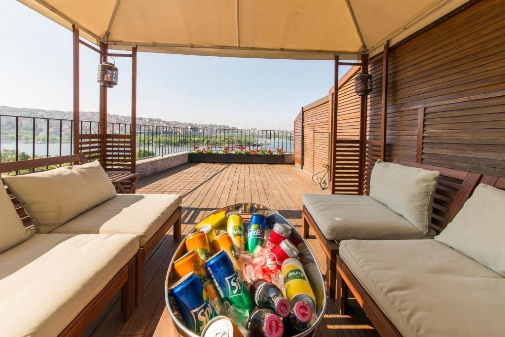 Семейный (Семейный номер с террасой и видом на море), Terrace Suites Istanbul
