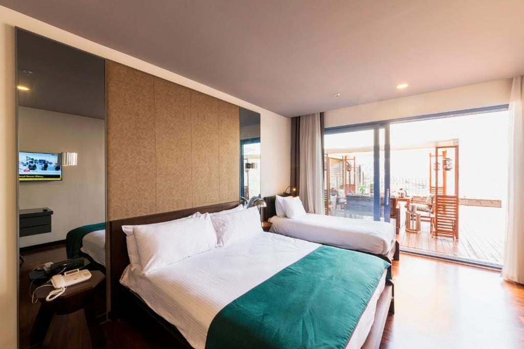 Семейный (Семейный номер с террасой и видом на море), Terrace Suites Istanbul