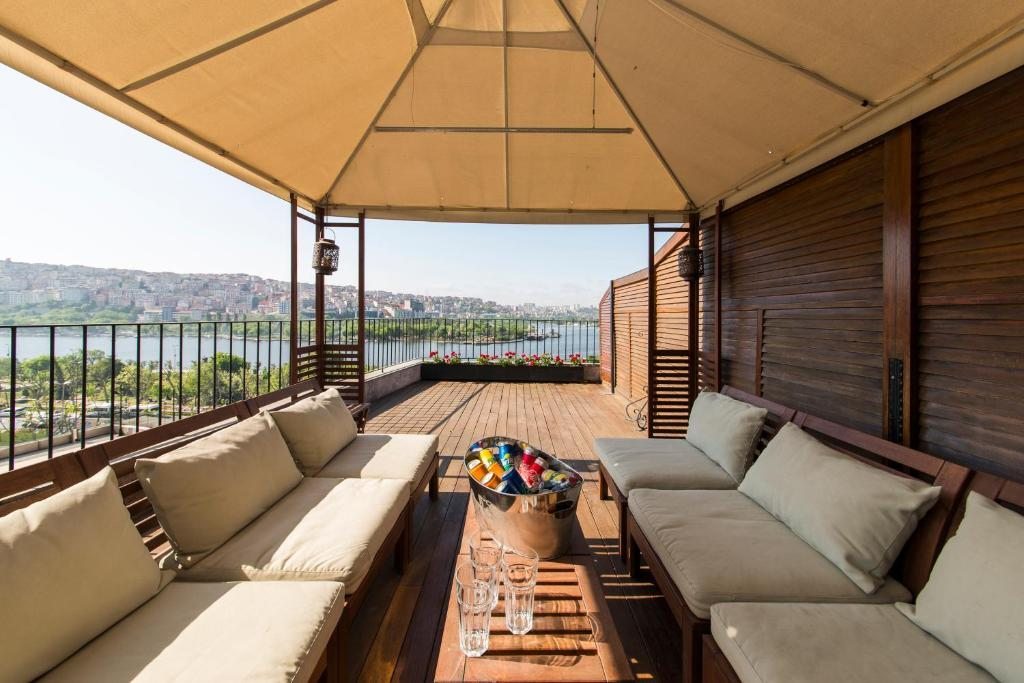 Семейный (Семейный номер с террасой и видом на море), Terrace Suites Istanbul