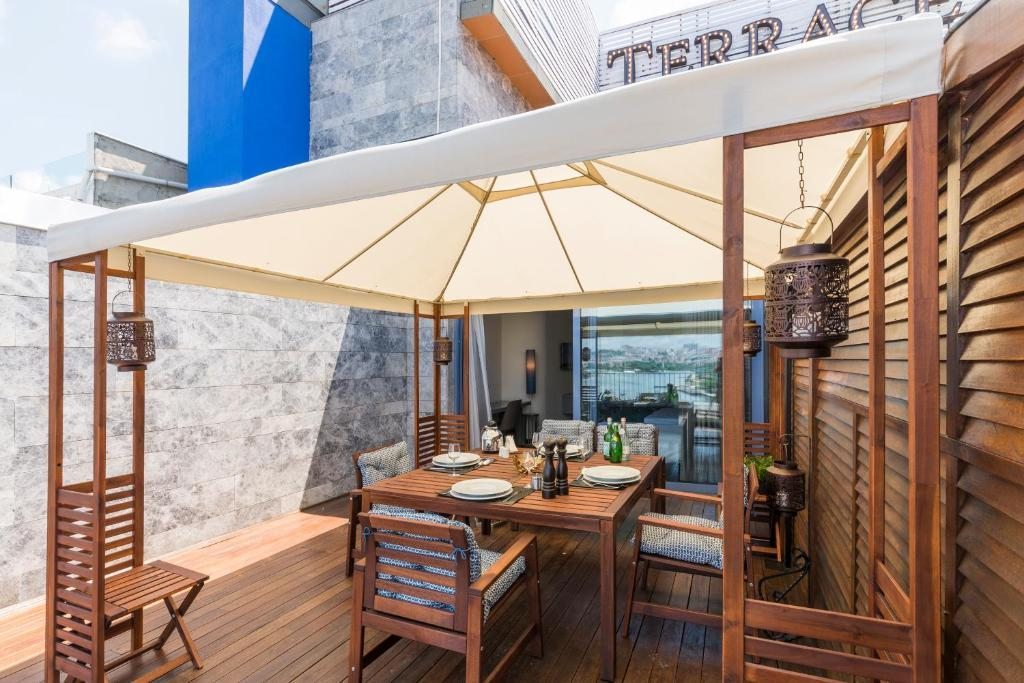 Семейный (Семейный номер с террасой и видом на море), Terrace Suites Istanbul