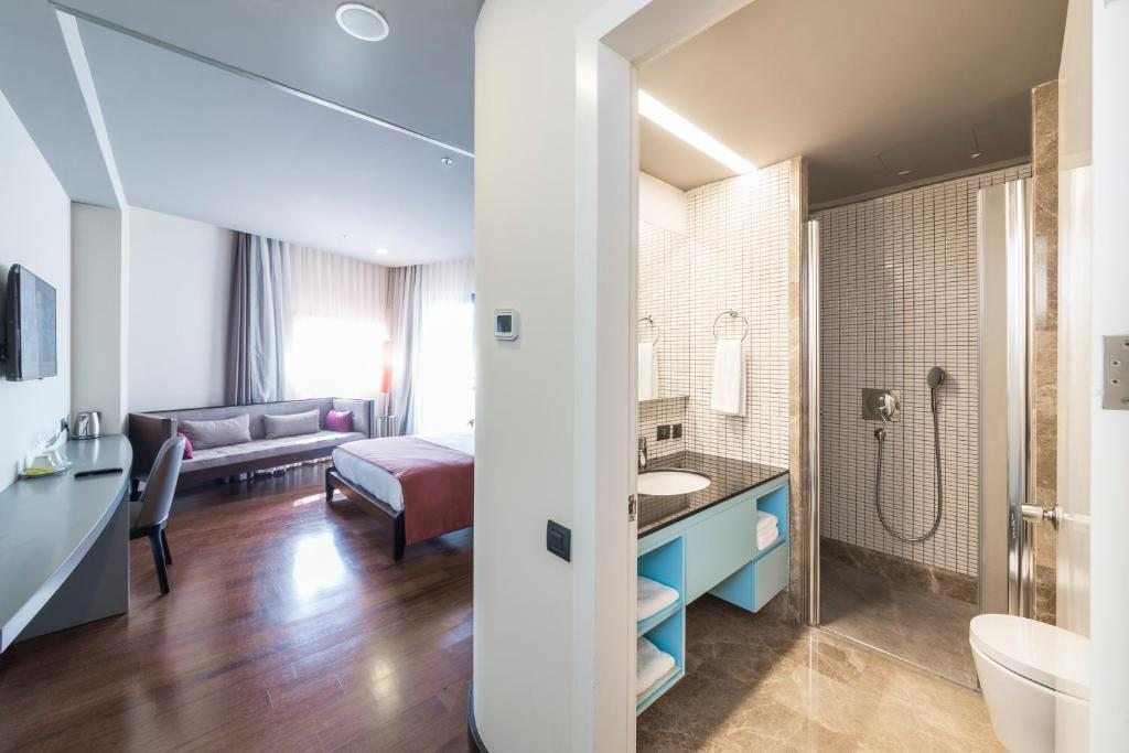 Апартаменты (Семейные апартаменты с 4 спальнями и кухней - 9 человек), Terrace Suites Istanbul