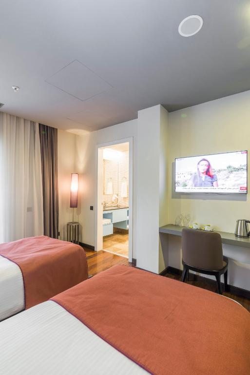 Апартаменты (Семейные апартаменты с 4 спальнями и кухней - 9 человек), Terrace Suites Istanbul