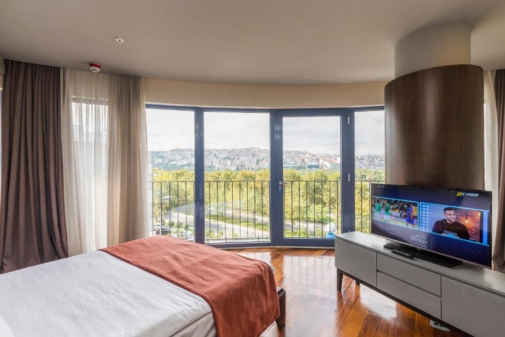 Апартаменты (Семейные апартаменты с 4 спальнями и кухней - 9 человек), Terrace Suites Istanbul