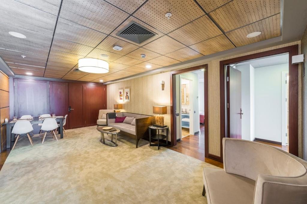 Апартаменты (Семейные апартаменты с 4 спальнями и кухней - 9 человек), Terrace Suites Istanbul