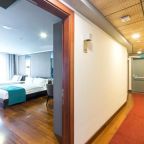 Апартаменты (Два смежных номера с кухней - 5 человек), Terrace Suites Istanbul