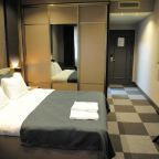 Трехместный (Номер Делюкс для некурящих с 1 кроватью размера 