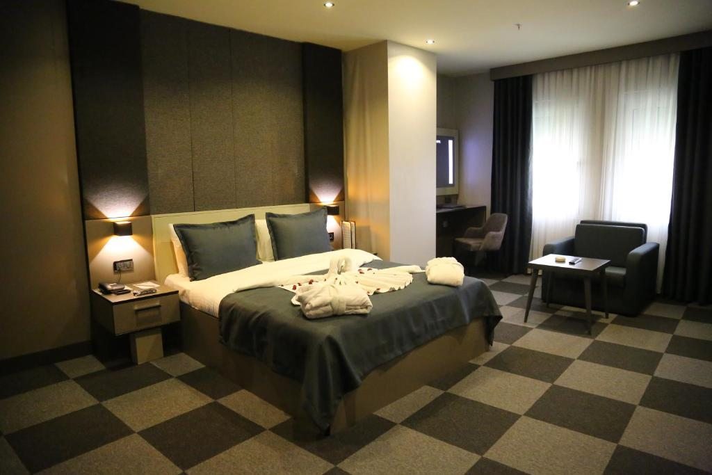 Трехместный (Номер «Фитнес» с кроватью размера «king-size» - Для некурящих), Tryp By Wyndham Istanbul Sancaktepe