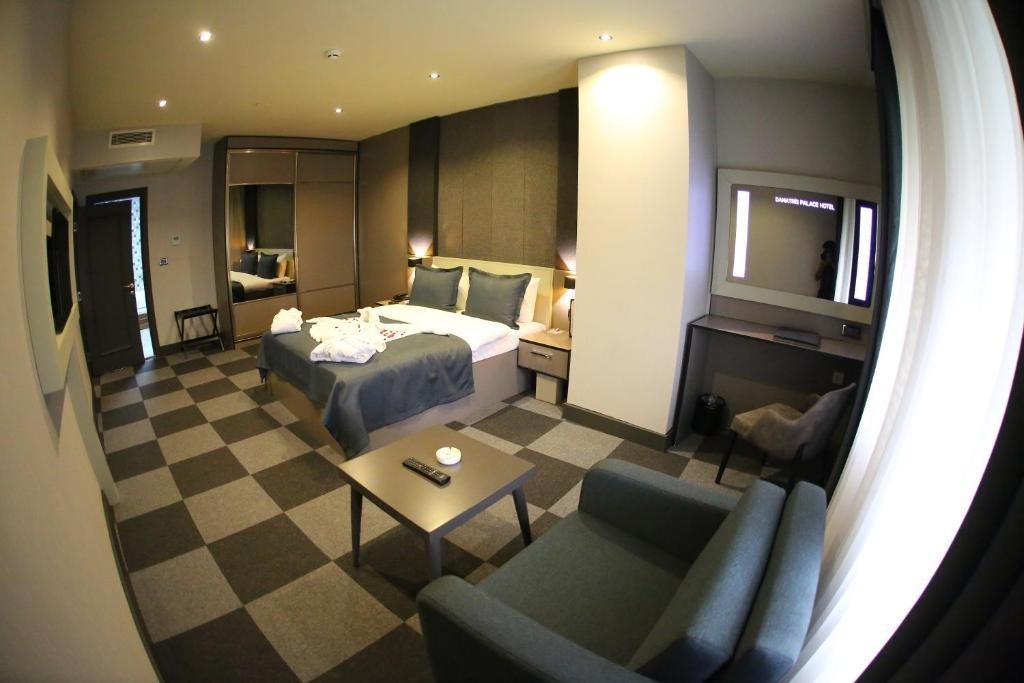 Трехместный (Номер «Фитнес» с кроватью размера «king-size» - Для некурящих), Tryp By Wyndham Istanbul Sancaktepe