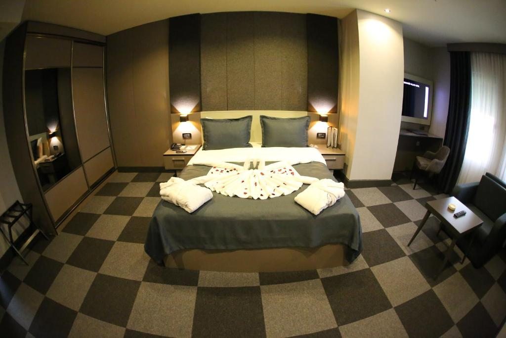 Трехместный (Номер «Фитнес» с кроватью размера «king-size» - Для некурящих), Tryp By Wyndham Istanbul Sancaktepe