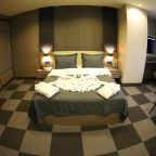 Трехместный (Номер «Фитнес» с кроватью размера «king-size» - Для некурящих), Tryp By Wyndham Istanbul Sancaktepe