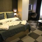 Трехместный (Номер «Фитнес» с кроватью размера «king-size» - Для некурящих), Tryp By Wyndham Istanbul Sancaktepe