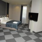 Четырехместный (Номер с кроватью размера 